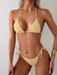 Bikini z marszczoną tkaniną i wiązaniami – dwuczęściowy strój kąpielowy na lato