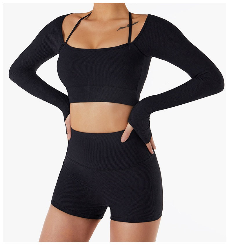 Elegancki top sportowy z długim rękawem