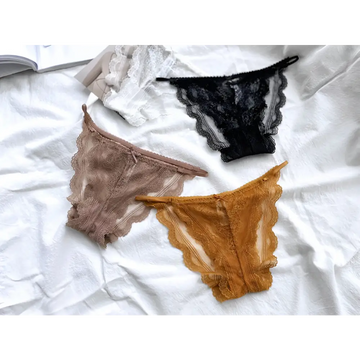 Koronkowe figi na cienkich paskach - Luxurie