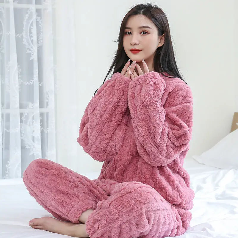 Pluszowa piżama damska z miękkiego materiału - Pink / Average Size - Bielizna damska