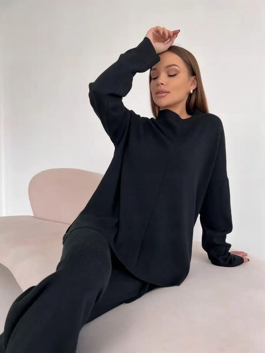 Elegancki damski komplet dzianinowy – sweter o luźnym kroju i spodnie
