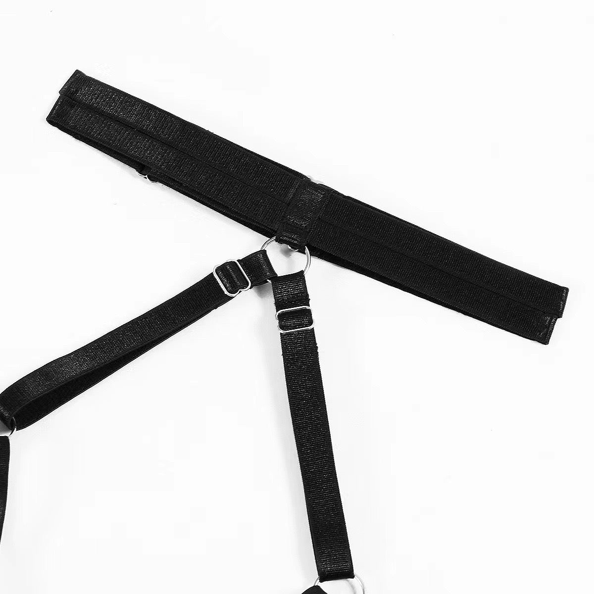 Komplet bielizny damskiej z paskami i rękawiczkami – czerwony