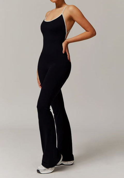 Kombinezon sportowy damski z rozszerzanymi nogawkami na cienkich ramiączkach