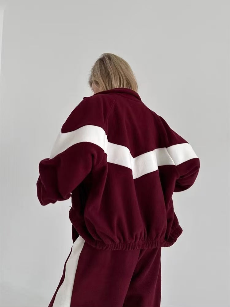 Damski komplet dresowy z zamkiem – zestaw sportowo-casual