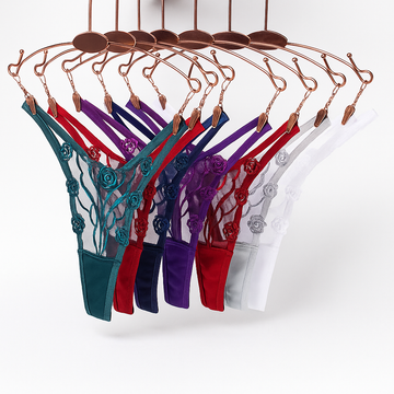 Seksowne stringi damskie z haftem kwiatowym – koronkowa bielizna w wielu kolorach