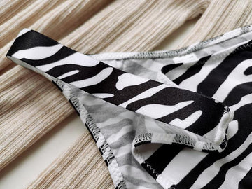 Majtki z ozdobnymi paskami