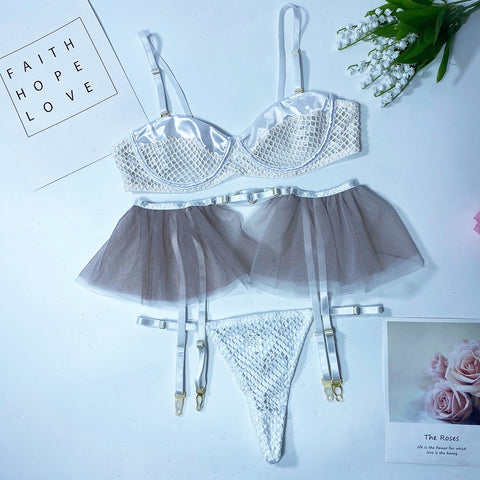 Dziewczęcy komplet bielizny z falbanką w tali