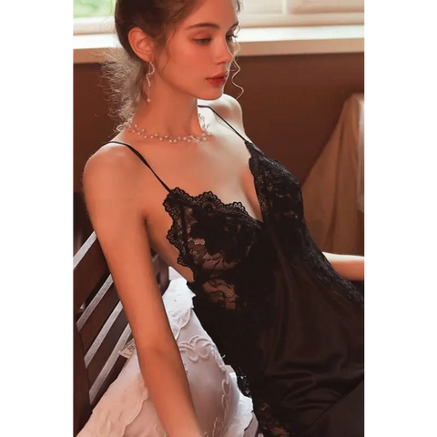 Koszula nocna zdobiona koronką - Luxurie