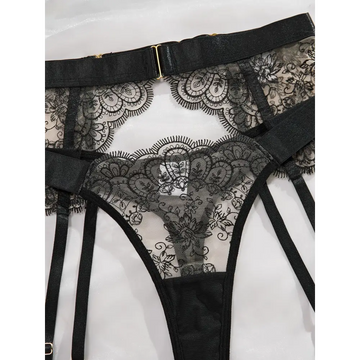 Luksusowy komplet bielizny koronkowej z ozdobnymi paskami - Bielizna damska