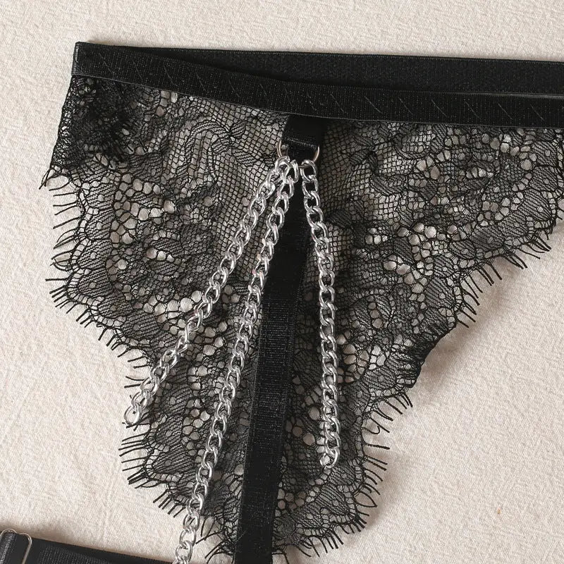 Zmysłowy zestaw koronkowy z błyszczącymi akcentami - Bielizna damska
