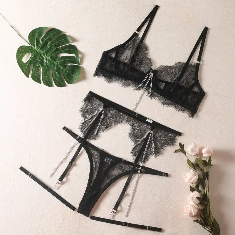 Zmysłowy zestaw koronkowy z błyszczącymi akcentami - Black / L - Bielizna damska